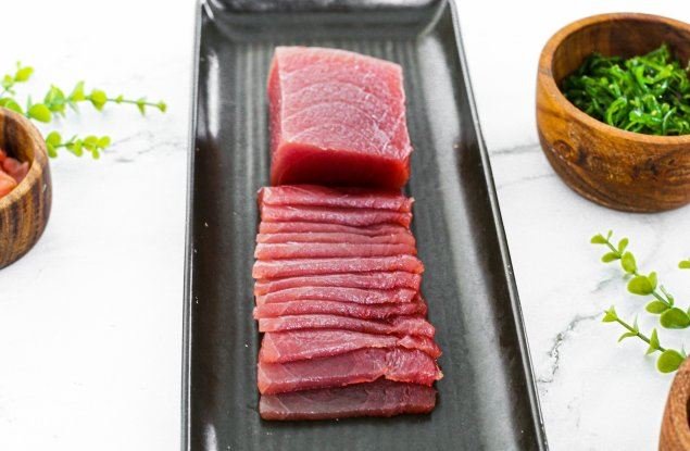 Tuna Sashimi Sliced 200g